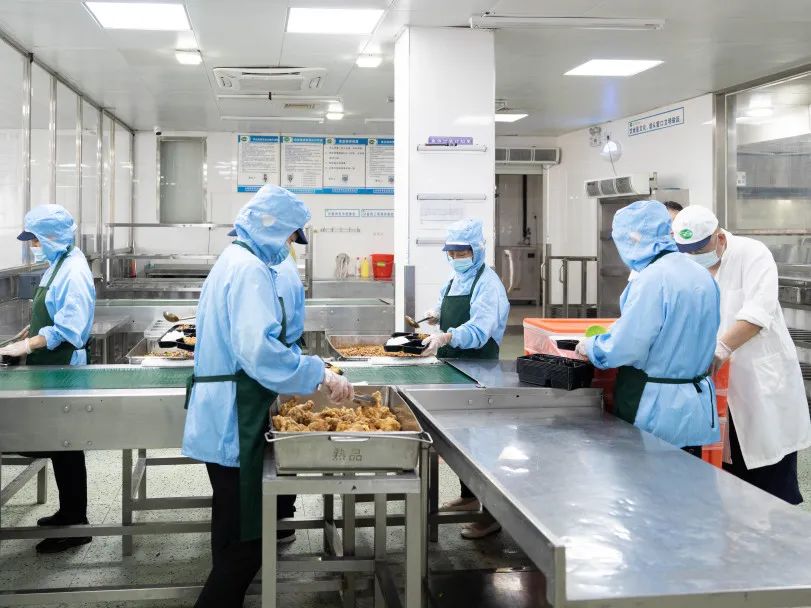 【新闻动态】办“食”事！护航开学季之开学餐诞生记